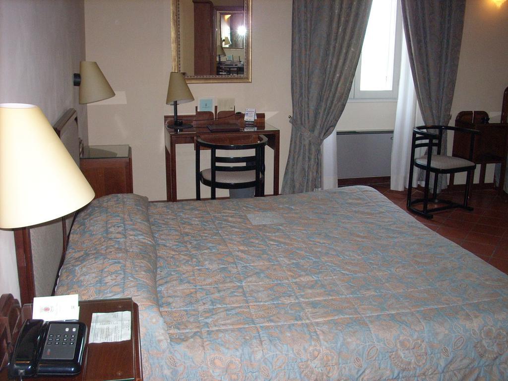 Hotel Palazzo Bocci Spello Ngoại thất bức ảnh